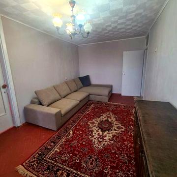 Сдам 3комн квартиру,  район Коммунального рынка.