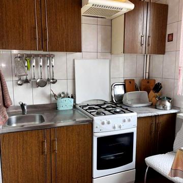 Довгострокова оренда 3к Квартира Валентинівська вулиця