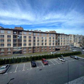 Продаж 1-к квартири в клубному будинку вул. Метрологічна, 27-Б