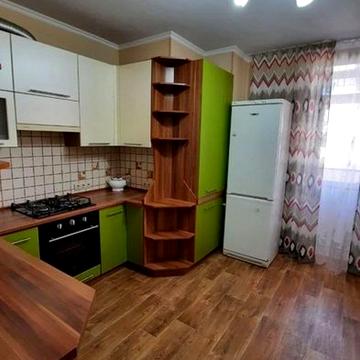 Боголюбова вул., 12