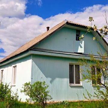 Будинок з умовами в гарному місці