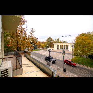 Шевченка пл., 6