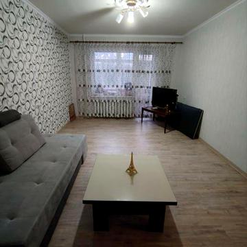 55 кв м ул Янтарная 81, 3й этаж, район Клочко, левый берег г Днепр