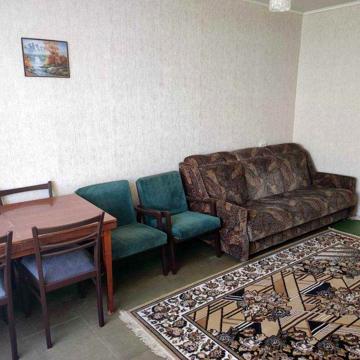 Сдам 3-х  комнатную квартиру на ул. Янтарная (р-н стадиона ВРЗ)