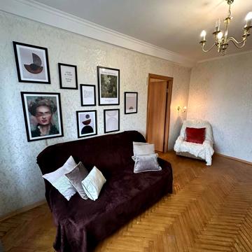 Велика Васильківська вул. (Червоноармійська), 85/87
