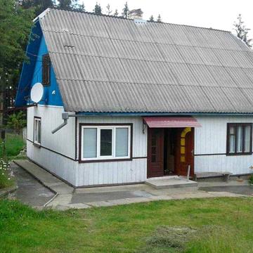 Продається деревяний будинок центр