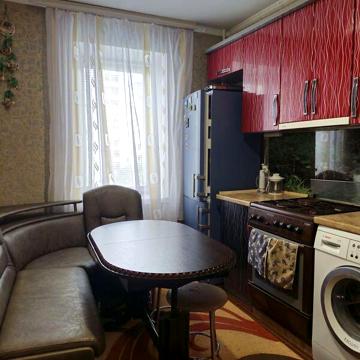 Продаж 4к Квартира Незалежності (Ватутіна) проспект