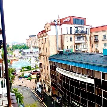 Майдан Незалежності, Центр, 2-ком. квартира, вул. Софіївська, 4