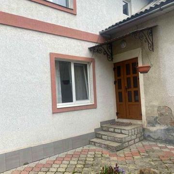 Продається будинок в Карпатах готовий для проживання м.Вижниця
