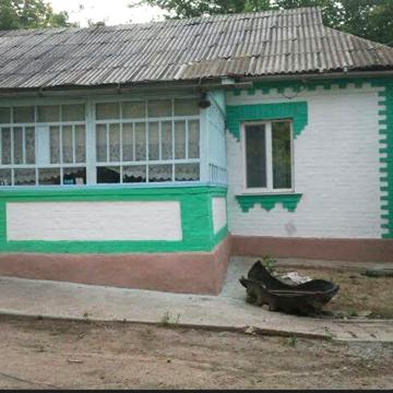 Продам будинок 4000$ Уманський район с.м.т.Буки