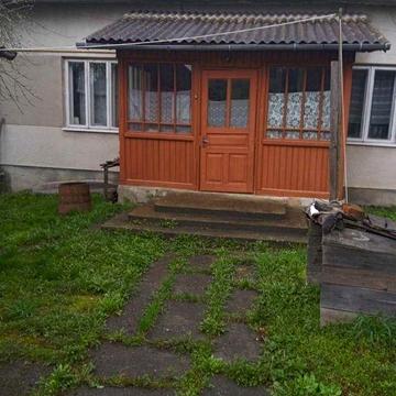 Продаж будинку, з 60 сот. землі за 20 км від Івано-Франківська