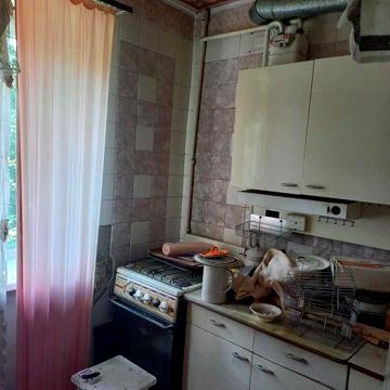 Продам 2 к.кв Вартових неба