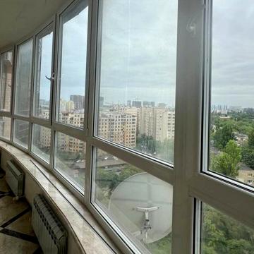 Незалежності вул., 8Б