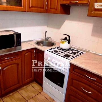 Продаж 2к Квартира Героїв Крут (Валентини Терешкової) вулиця
