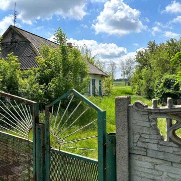 Будинок у селі Карабинівка Дніпропетровської області