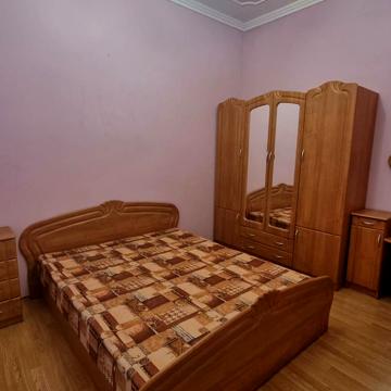 Шептицького Андрія вул., 3
