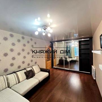 Рибальська вул., 8