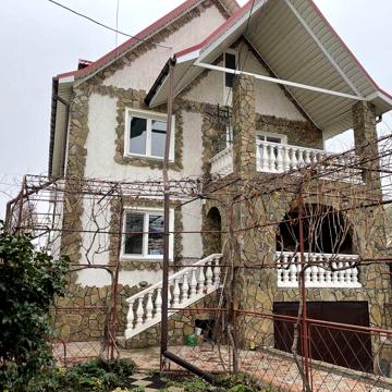 Продам 2-х поверховий дім Ізмаїл з садом, барбекю, меблями