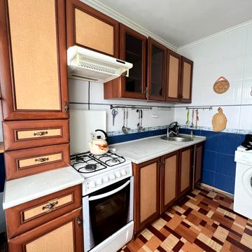 Медиків вул., 3