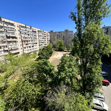 Романа Шухевича просп. (Генерала Ватутіна), 6-А