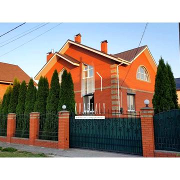 Крута вул., 25