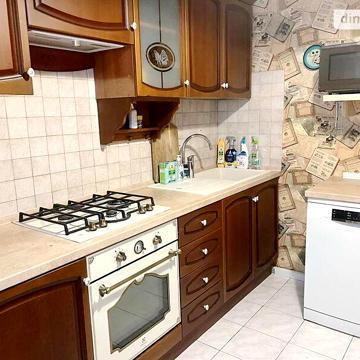 Продаж 2к Квартира Небесної Сотні проспект