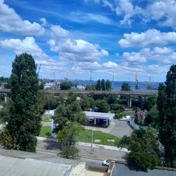 Софіївська вул., 1в