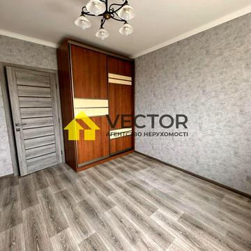 Івана Мазепи вул. (Калініна), 36