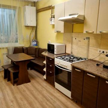 Квартра 1кім оренда ВЕЛМАРТ Коновальця кільце Бандери