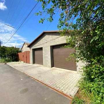 2 Дома+гараж на 2 машины Зеленый двор