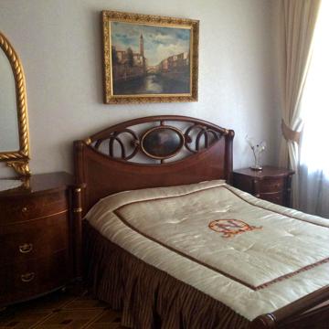 Олександра Кониського вул., 37-41