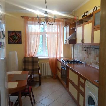 Турівська вул., 31
