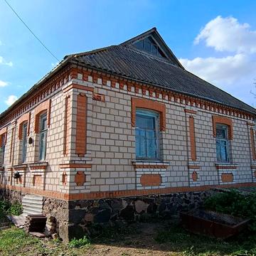 Дом в смт. Литын