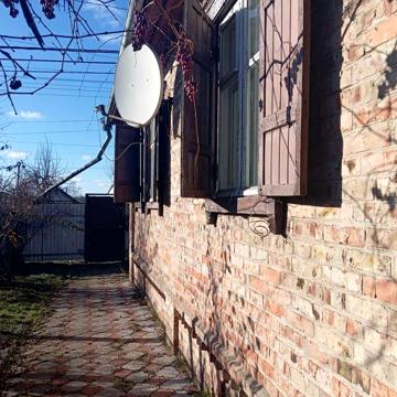 Здам будинок в оренду на Шекерогринівській із госпбудівлями та городом