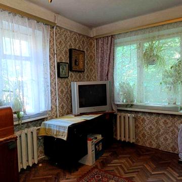Продам двухкімнатну квартиру м. Київ, вул. Донця Михайла, будинок 27.