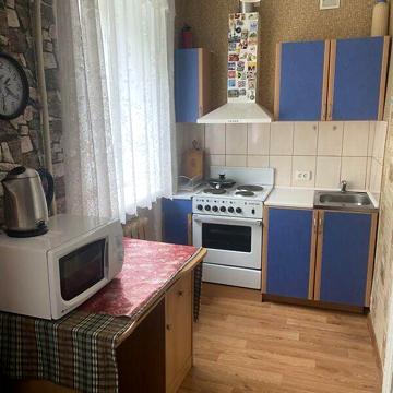 Довгострокова оренда 2к Квартира Криворізька вулиця