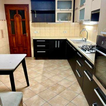 Продаж 3 кім. квартири Шевченківський р-н вул. Плужника 77000 $