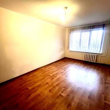 Продається 3х кім. квартира р-н 700 річчя, вул Кобзарська