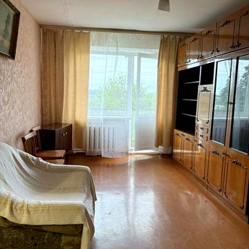 Продаж 2-х кімнатна район Космонавтів