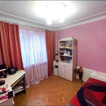 Продам 3 кімнатну квартиру в районі  ,,Депот,, від власника ЖК ЖБК