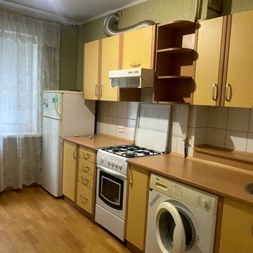 Сонячна Набережна вул. (Маршала Малиновського), 12