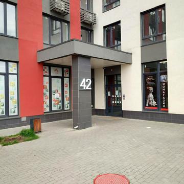 Івана Виговського вул. (Маршала Гречка), 42