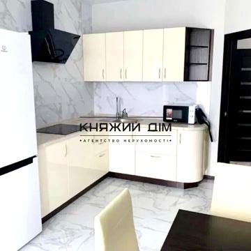 Каховська вул., 60