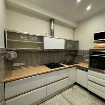 Дмитра Вітовського вул. (), 30