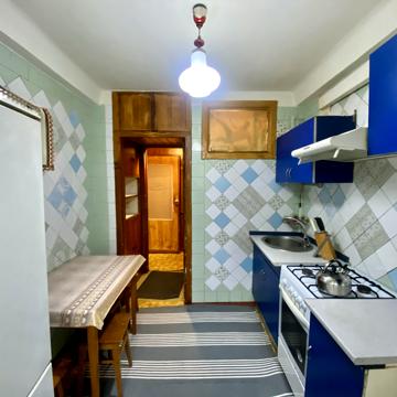 Відрадний просп. (Чубаря), 18-Б