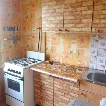 Сдам 2х комнатную Леся Курбаса 12а