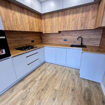 Продаж 2к Квартира Літературна (Чехова) вулиця