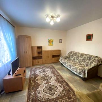 Срочно сдам 2-х в частном секторе в р-не ТРЦ Славянка
