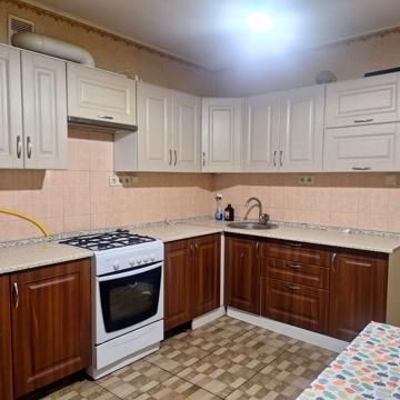 Драгоманова вул., 17