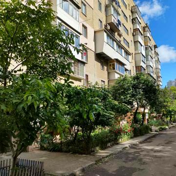 Балківська вул., 3/1